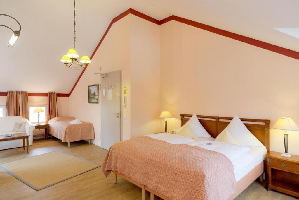 Hotel Villa Monte Vino Потсдам Экстерьер фото
