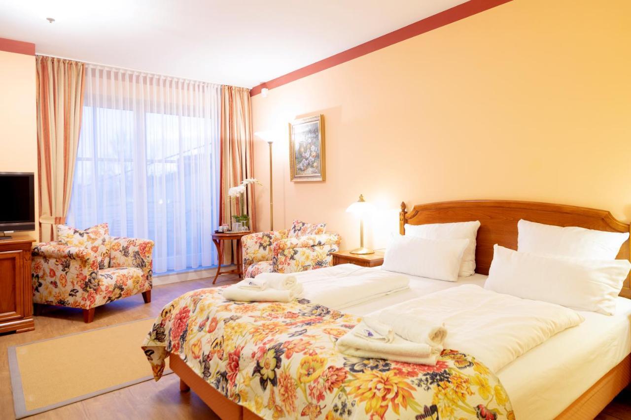 Hotel Villa Monte Vino Потсдам Экстерьер фото