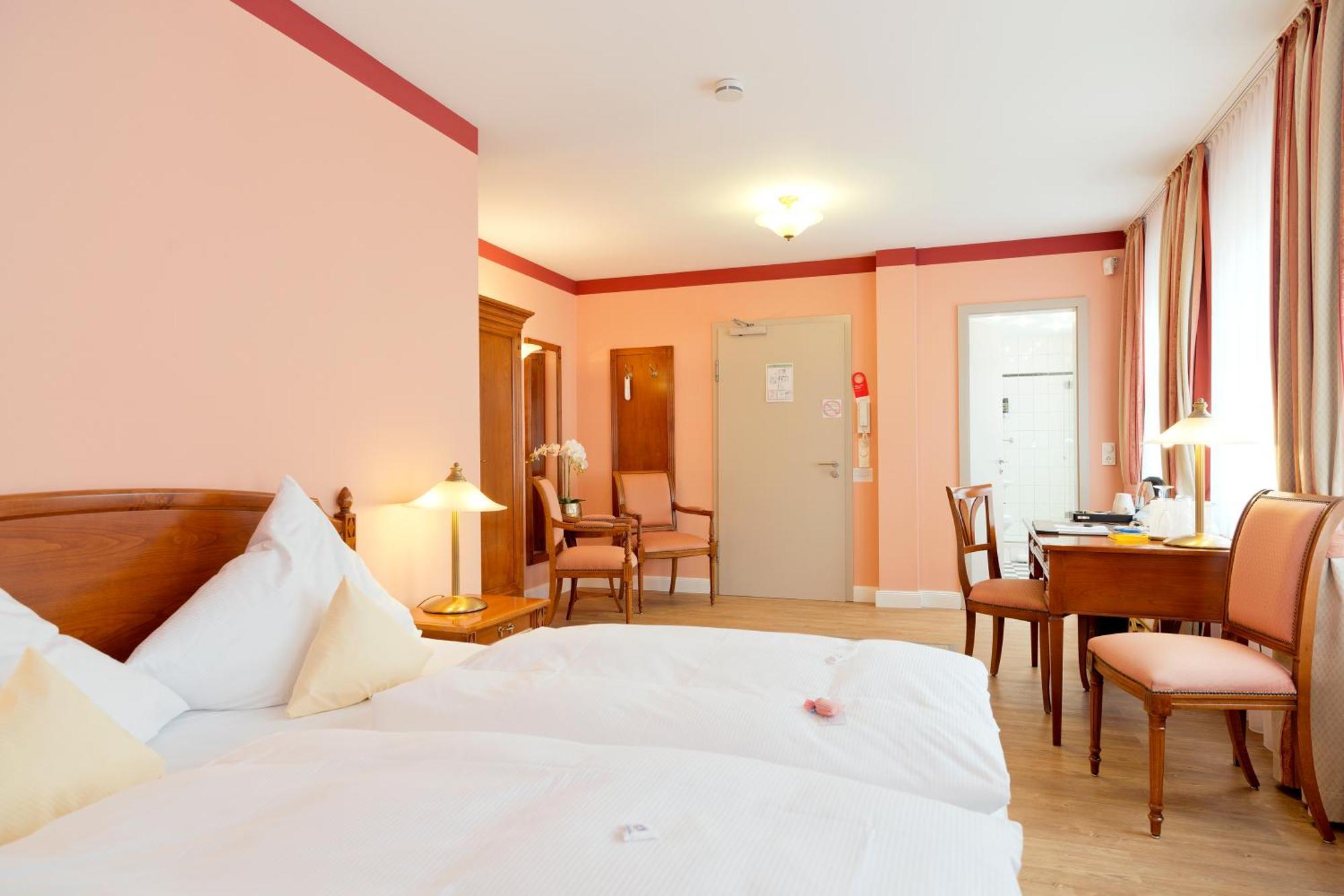 Hotel Villa Monte Vino Потсдам Экстерьер фото