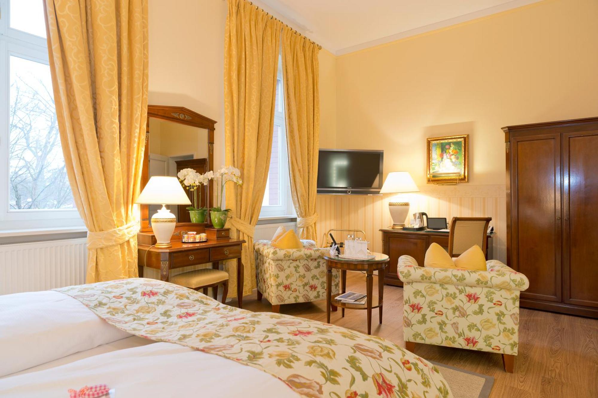 Hotel Villa Monte Vino Потсдам Экстерьер фото