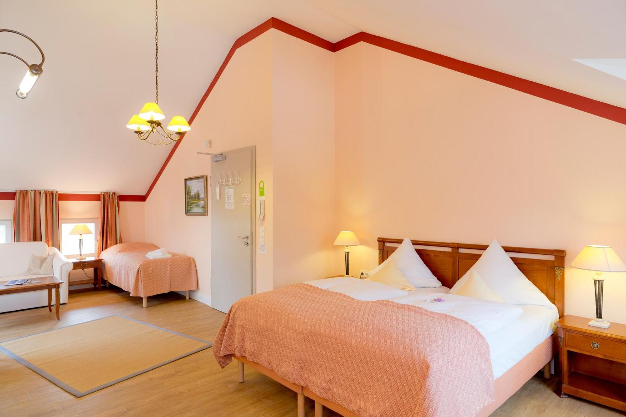 Hotel Villa Monte Vino Потсдам Экстерьер фото